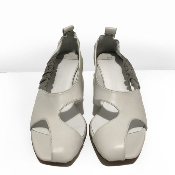 GRAY MATTERS cream grey cut out square toe block heel sandals - Picture 2 of 6